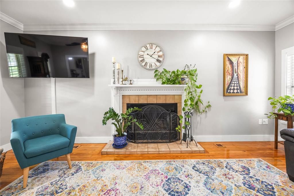 For Sale: $460,000 (3 beds, 3 baths, 2150 Square Feet)