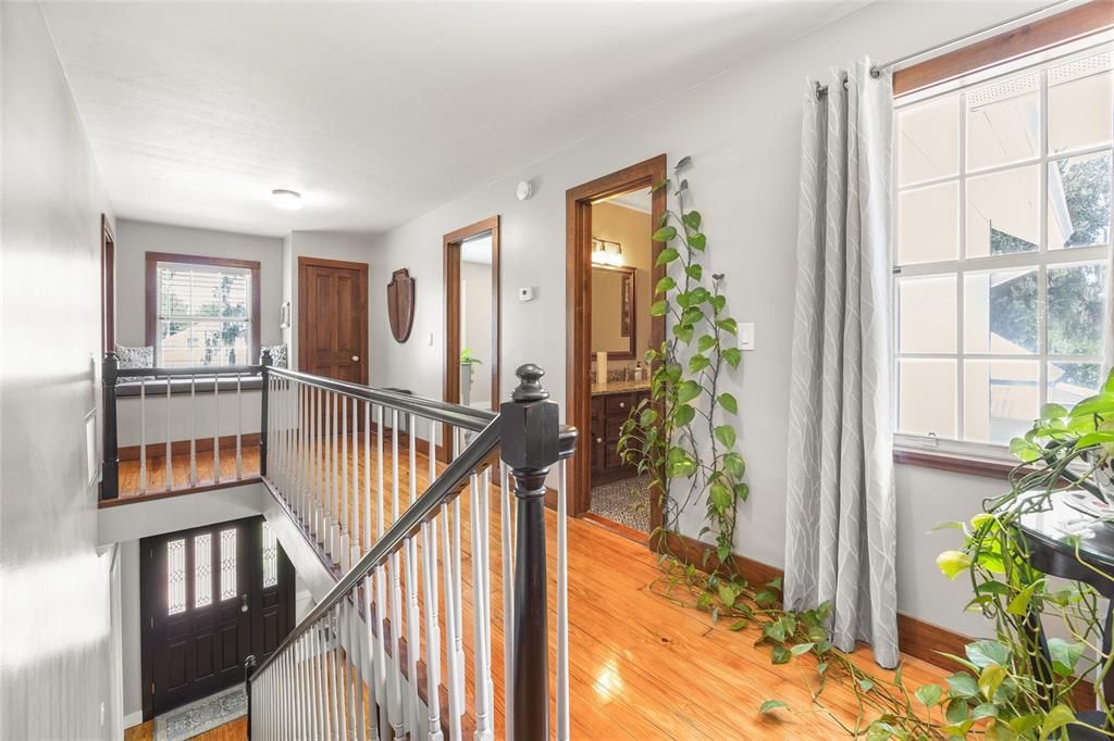 For Sale: $460,000 (3 beds, 3 baths, 2150 Square Feet)