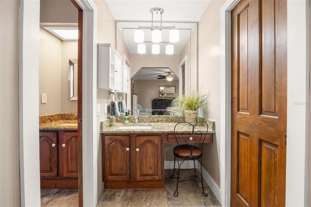 For Sale: $460,000 (3 beds, 3 baths, 2150 Square Feet)