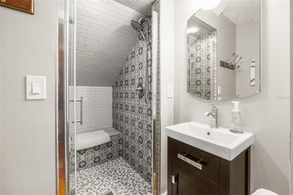 For Sale: $460,000 (3 beds, 3 baths, 2150 Square Feet)