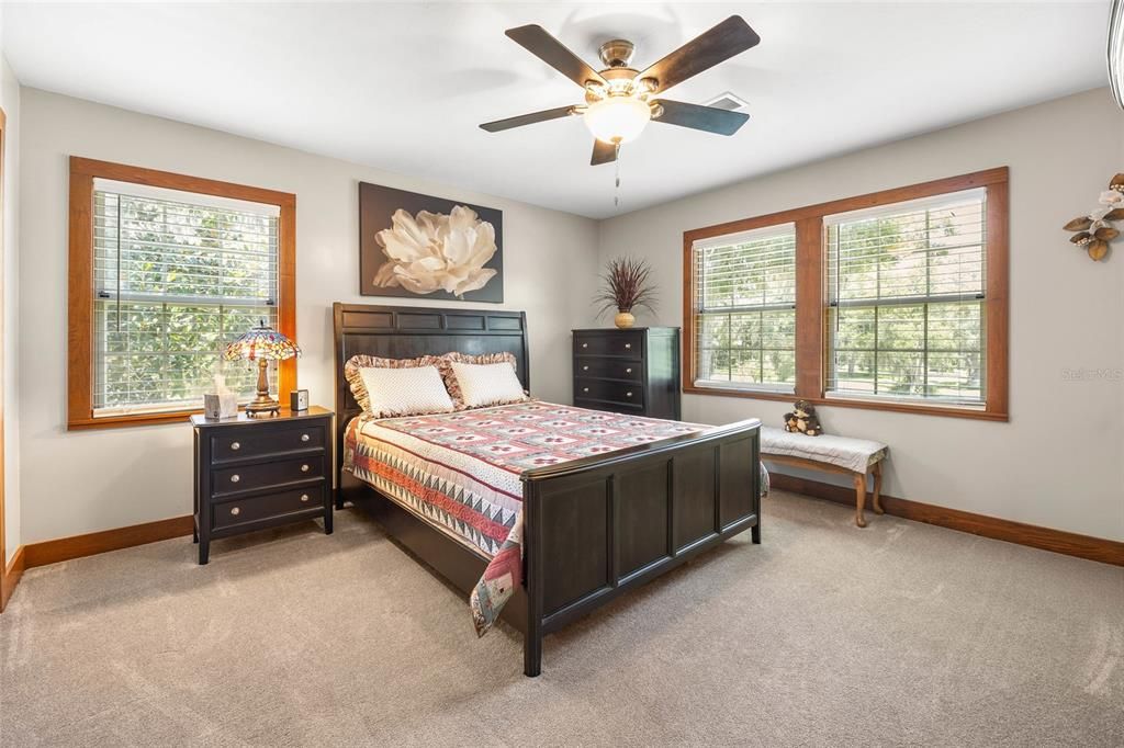 For Sale: $460,000 (3 beds, 3 baths, 2150 Square Feet)