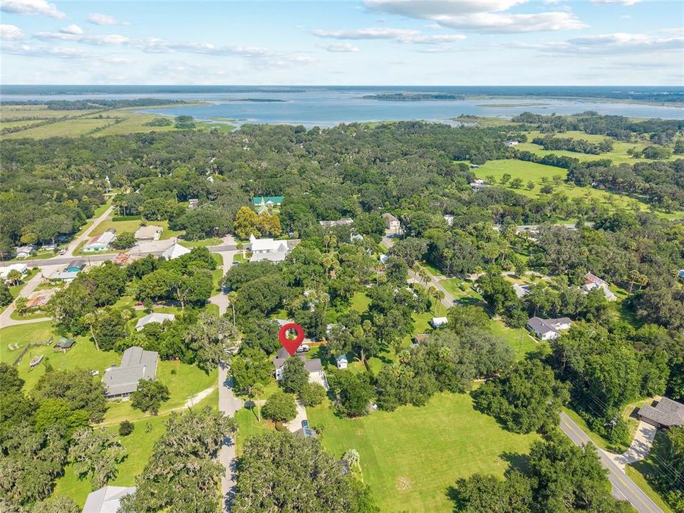 For Sale: $460,000 (3 beds, 3 baths, 2150 Square Feet)