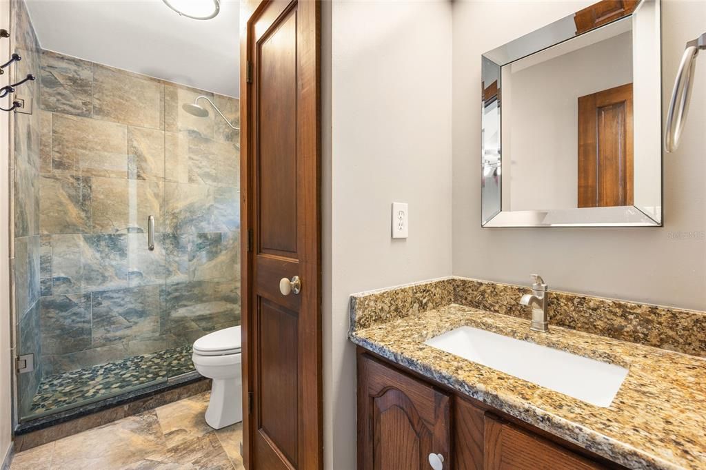 For Sale: $460,000 (3 beds, 3 baths, 2150 Square Feet)