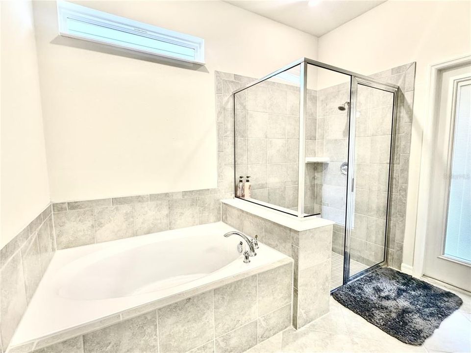 Active With Contract: $750,000 (7 beds, 5 baths, 3286 Square Feet)