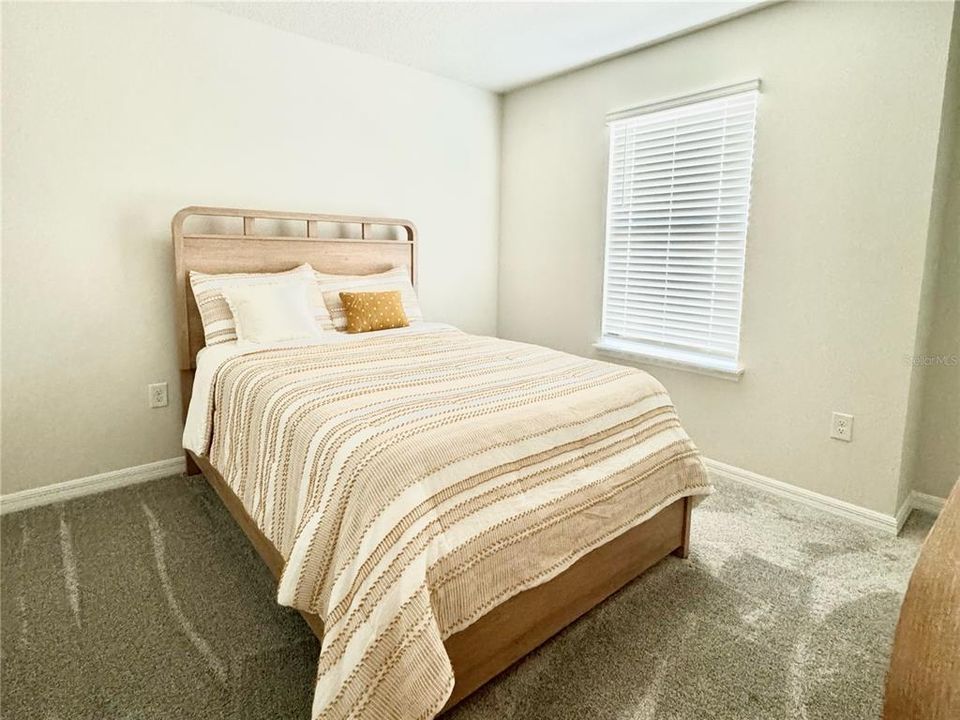 Active With Contract: $750,000 (7 beds, 5 baths, 3286 Square Feet)