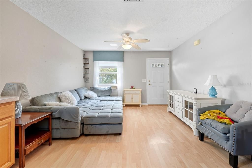 En Venta: $170,000 (2 camas, 1 baños, 788 Pies cuadrados)