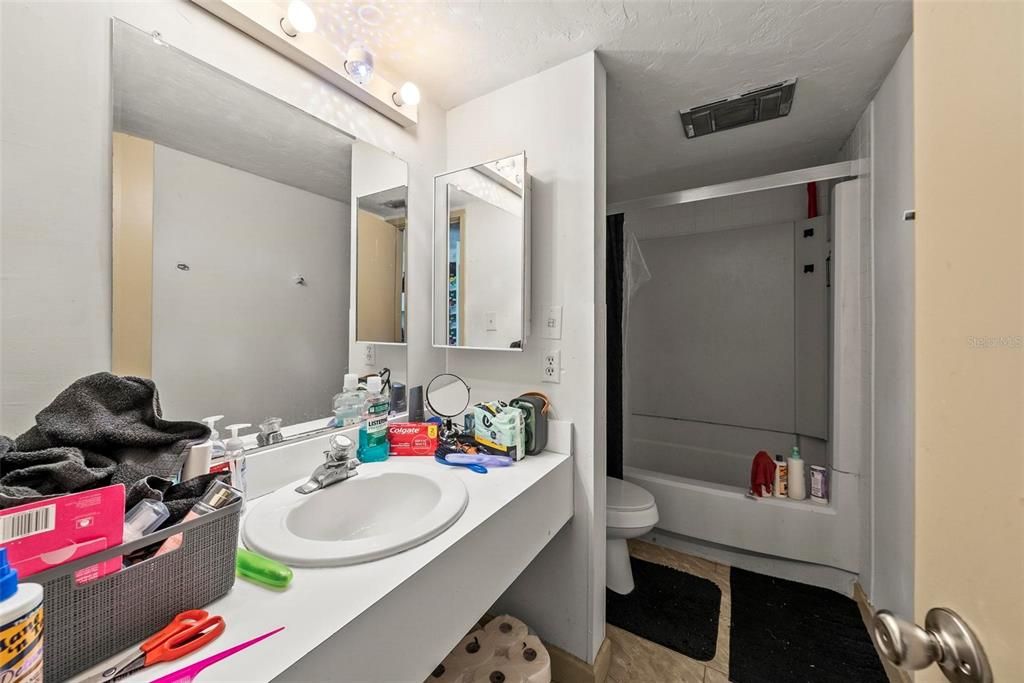 En Venta: $120,000 (2 camas, 2 baños, 1123 Pies cuadrados)