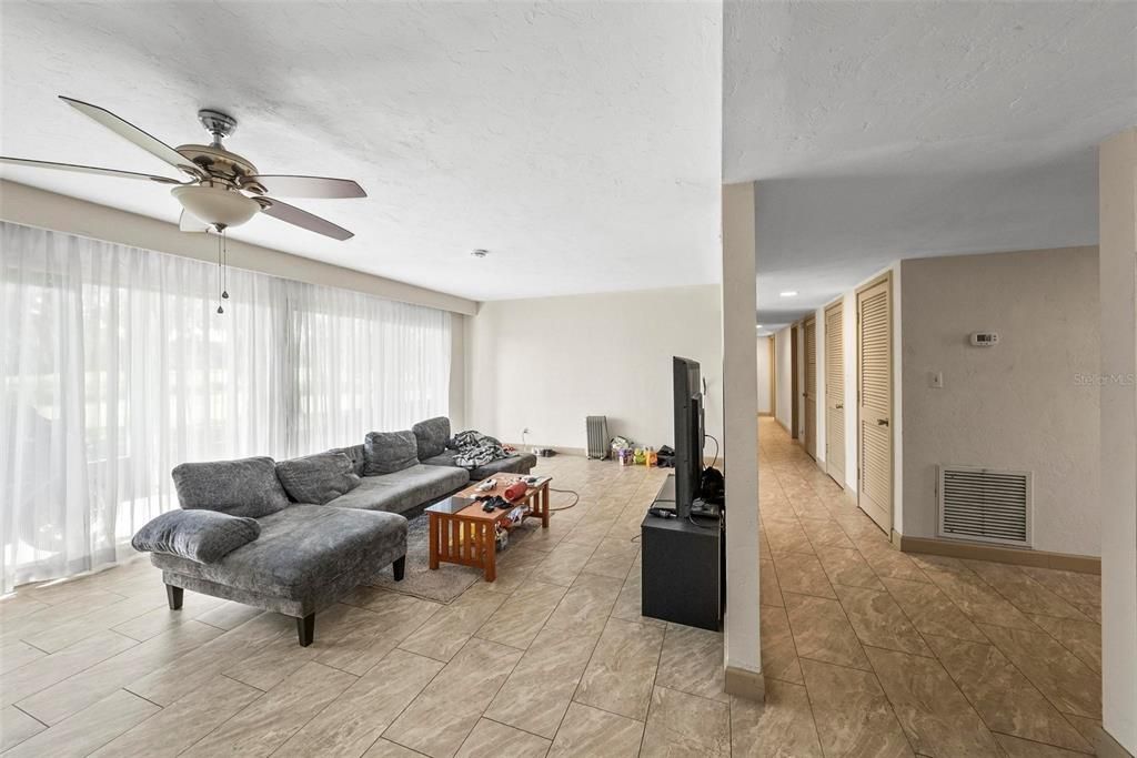 En Venta: $120,000 (2 camas, 2 baños, 1123 Pies cuadrados)