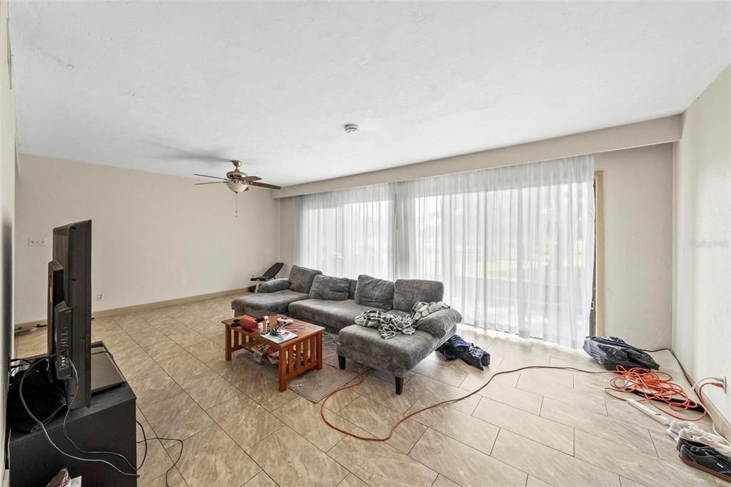 En Venta: $120,000 (2 camas, 2 baños, 1123 Pies cuadrados)