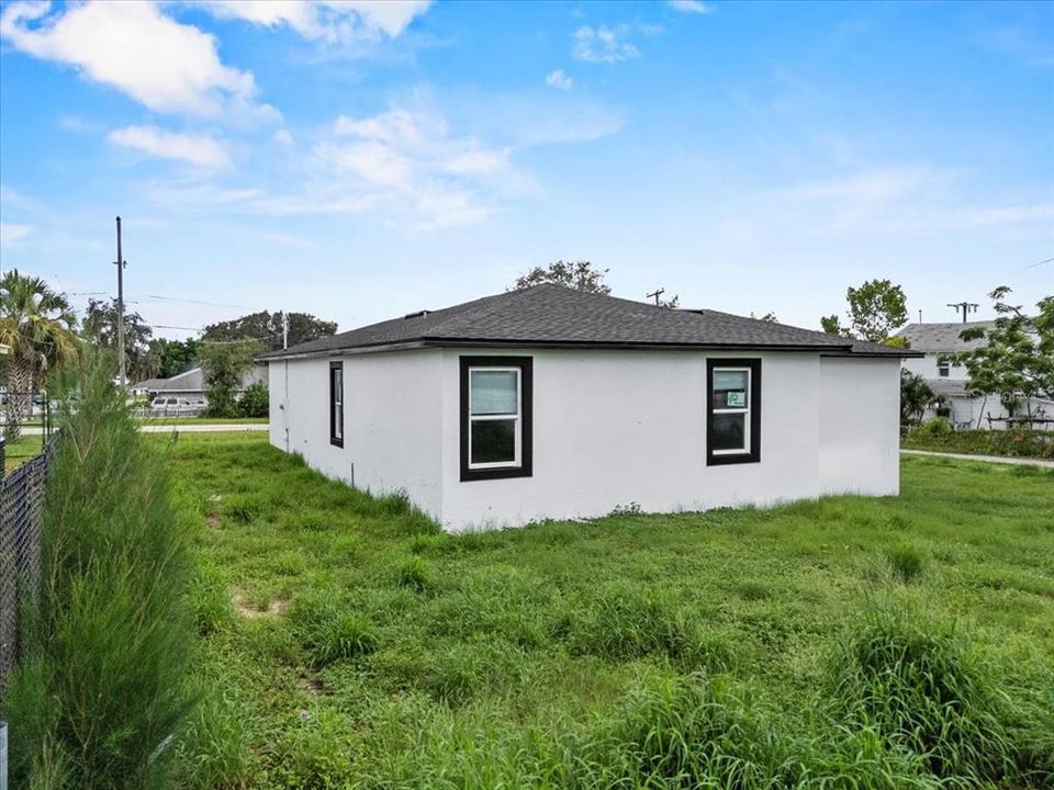 En Venta: $275,000 (3 camas, 2 baños, 1500 Pies cuadrados)