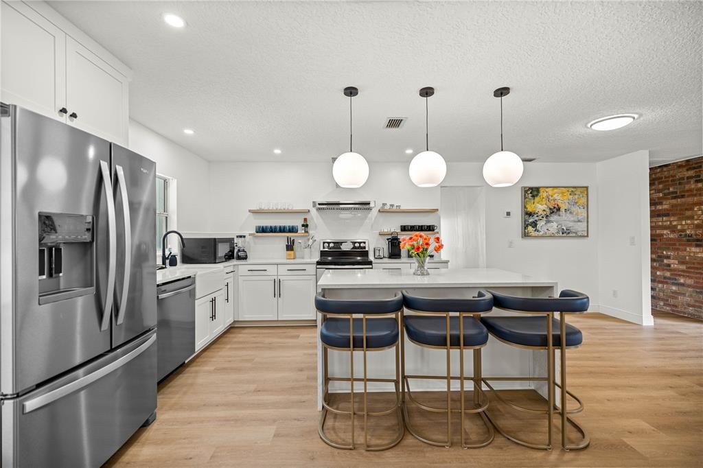 待售: $574,900 (4 贝兹, 2 浴室, 2040 平方英尺)