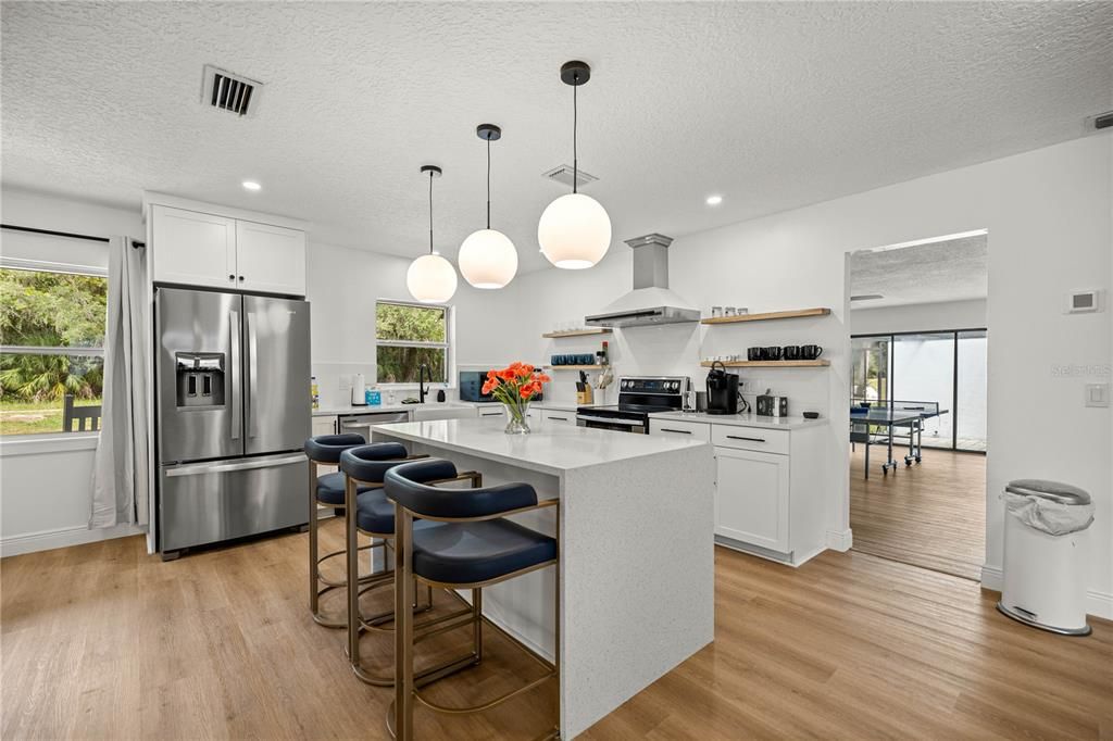 待售: $574,900 (4 贝兹, 2 浴室, 2040 平方英尺)