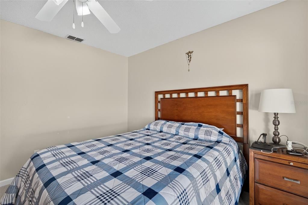 Active With Contract: $235,000 (3 beds, 2 baths, 1608 Square Feet)