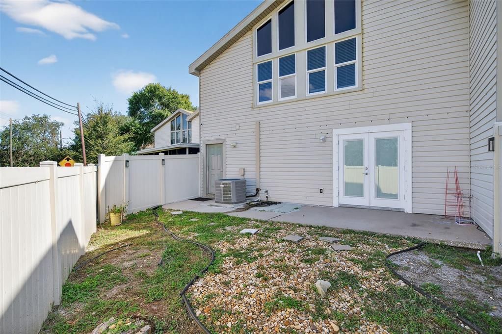 Active With Contract: $235,000 (3 beds, 2 baths, 1608 Square Feet)