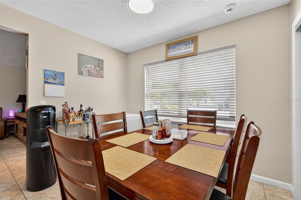 Active With Contract: $235,000 (3 beds, 2 baths, 1608 Square Feet)