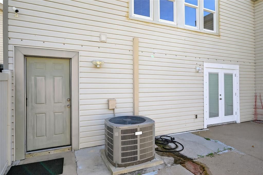 Active With Contract: $235,000 (3 beds, 2 baths, 1608 Square Feet)