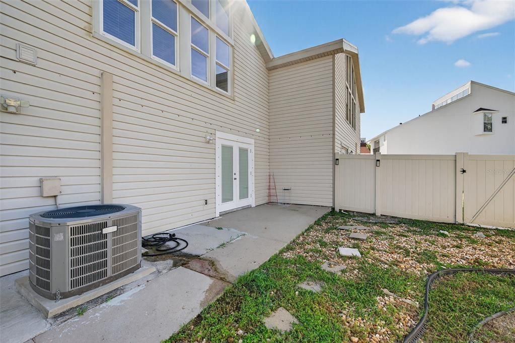 Active With Contract: $235,000 (3 beds, 2 baths, 1608 Square Feet)