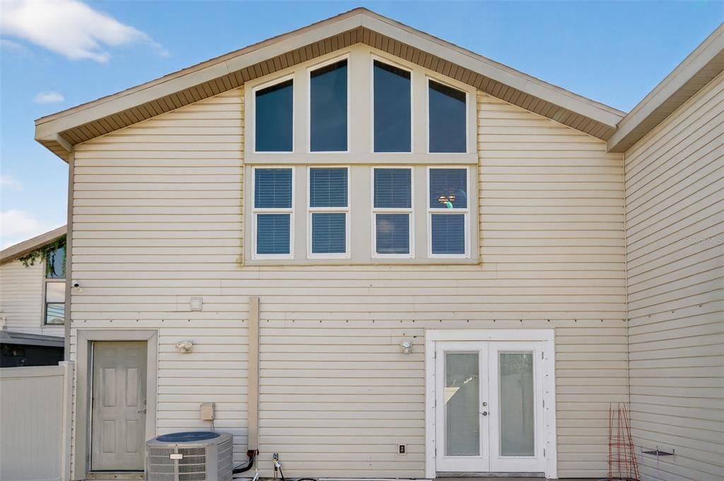 Active With Contract: $235,000 (3 beds, 2 baths, 1608 Square Feet)