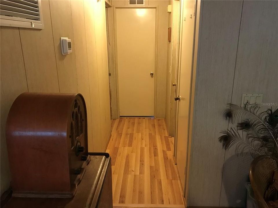 合同活跃: $239,900 (2 贝兹, 2 浴室, 1470 平方英尺)