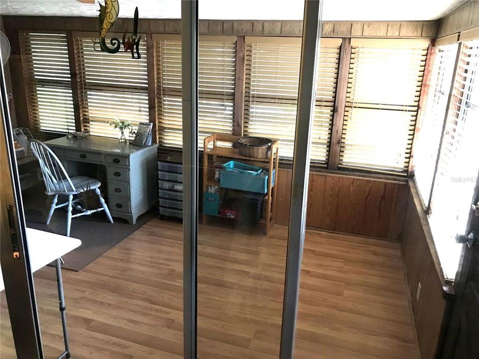 合同活跃: $239,900 (2 贝兹, 2 浴室, 1470 平方英尺)