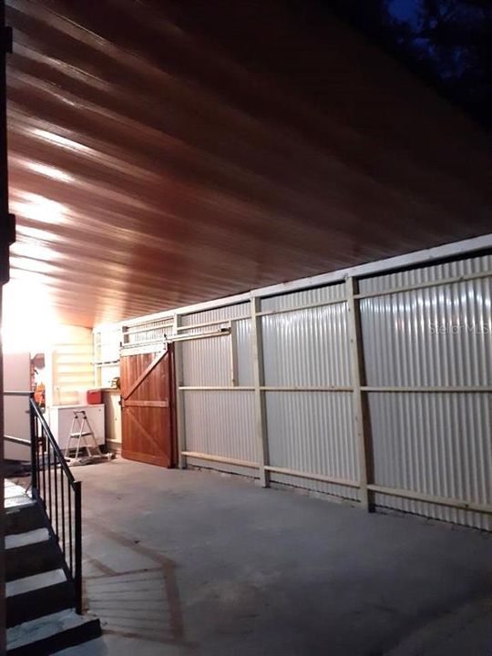 合同活跃: $239,900 (2 贝兹, 2 浴室, 1470 平方英尺)