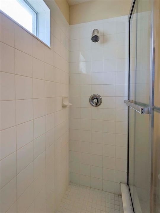 Active With Contract: $2,095 (2 beds, 2 baths, 1256 Square Feet)