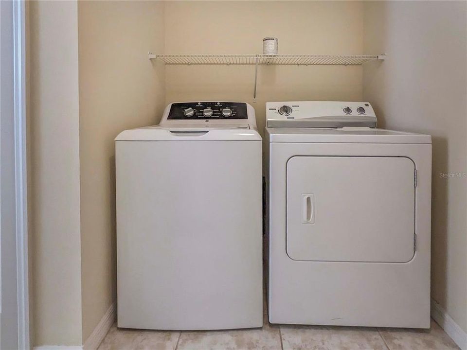 Active With Contract: $2,095 (2 beds, 2 baths, 1256 Square Feet)