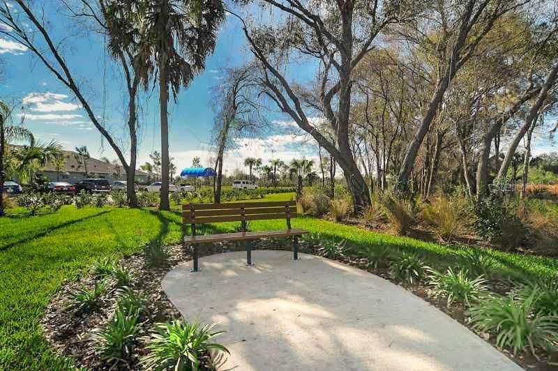 Active With Contract: $2,095 (2 beds, 2 baths, 1256 Square Feet)