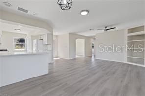 待售: $565,000 (3 贝兹, 2 浴室, 1243 平方英尺)