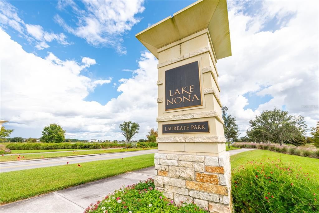 Под контрактом: $695,000 (4 спален, 3 ванн, 2318 Квадратных фут)