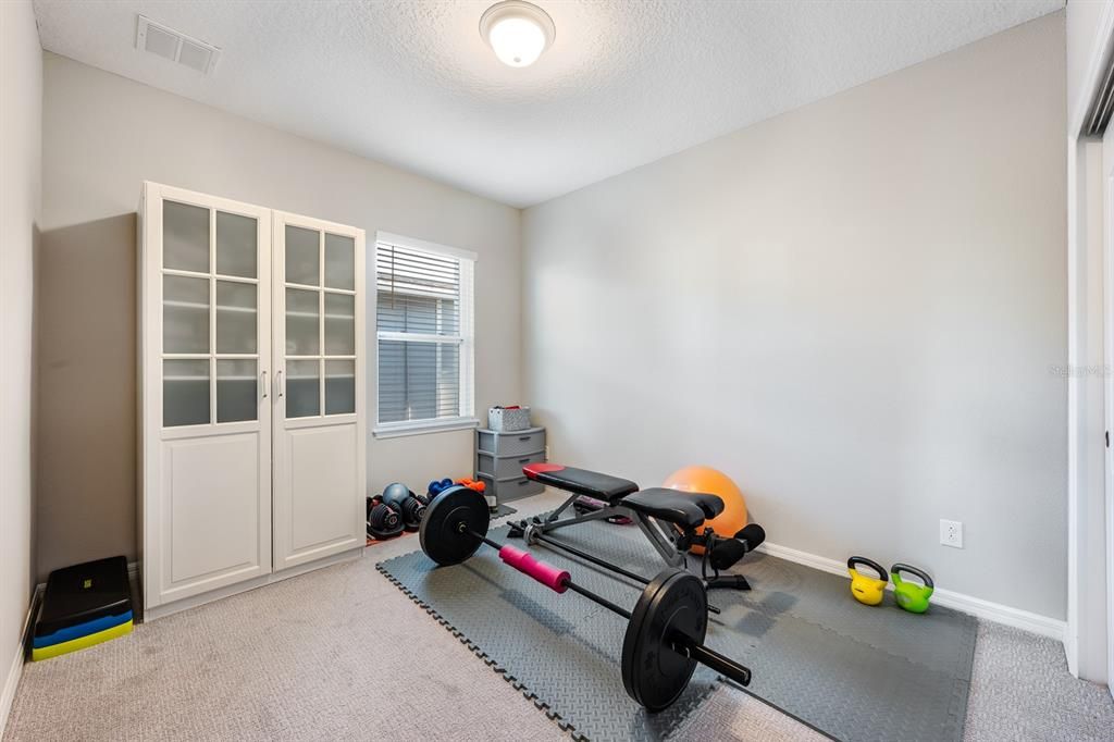 Под контрактом: $695,000 (4 спален, 3 ванн, 2318 Квадратных фут)