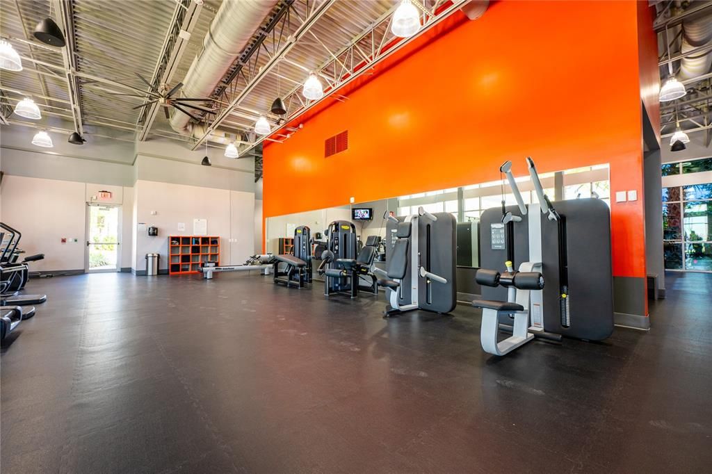 Под контрактом: $695,000 (4 спален, 3 ванн, 2318 Квадратных фут)