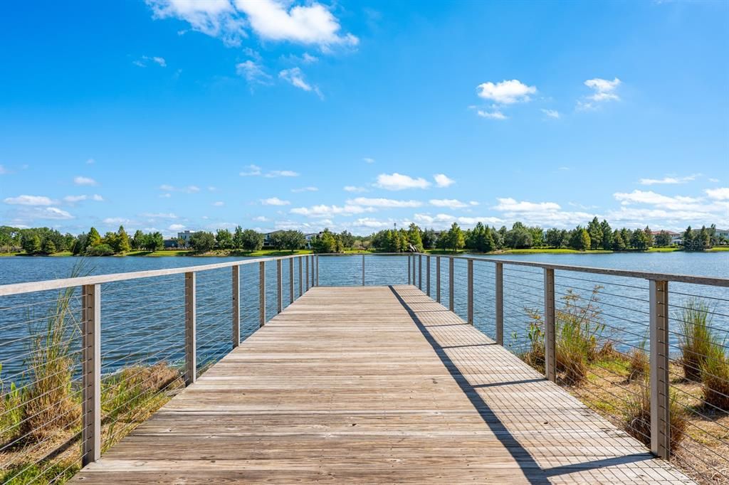 Под контрактом: $695,000 (4 спален, 3 ванн, 2318 Квадратных фут)