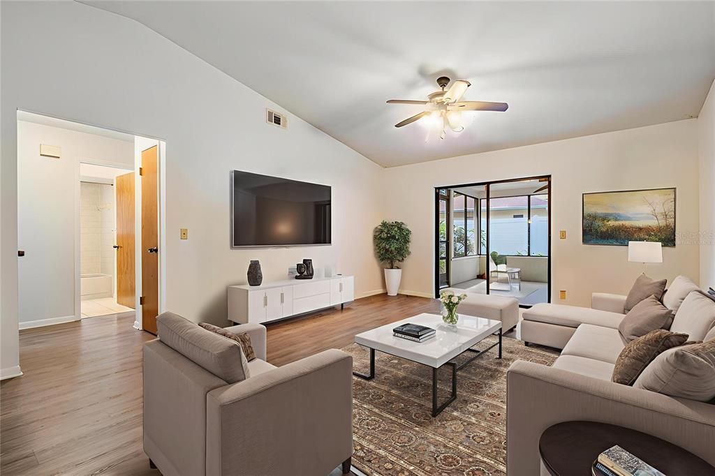 For Sale: $400,000 (3 beds, 2 baths, 1809 Square Feet)