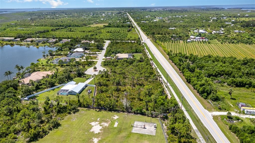 待售: $94,900 (1.24 acres)