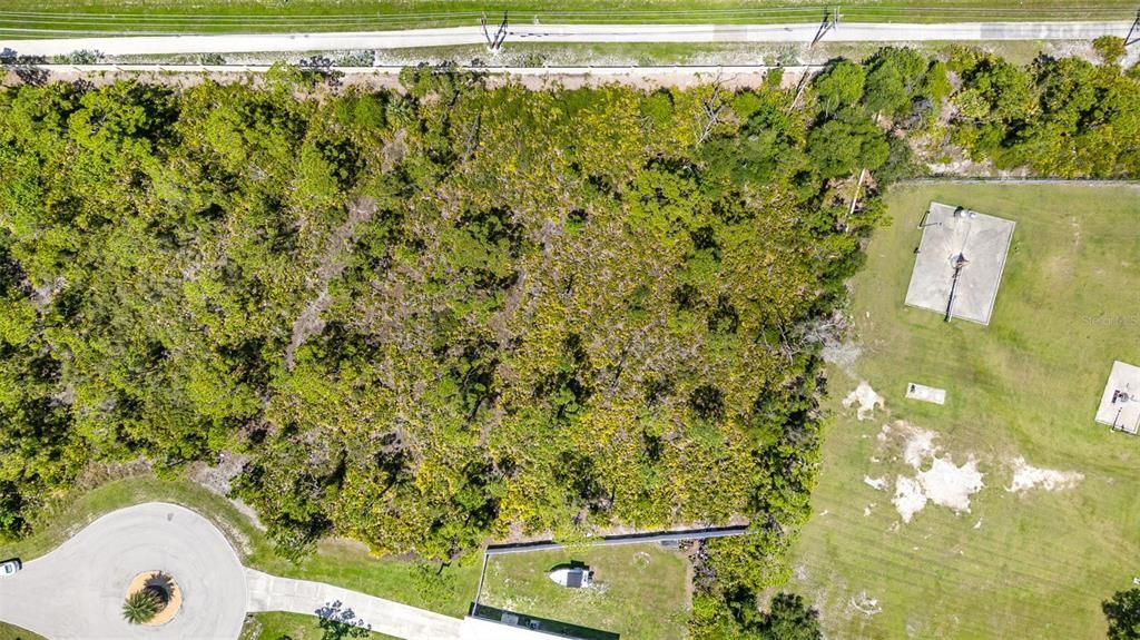 待售: $94,900 (1.24 acres)