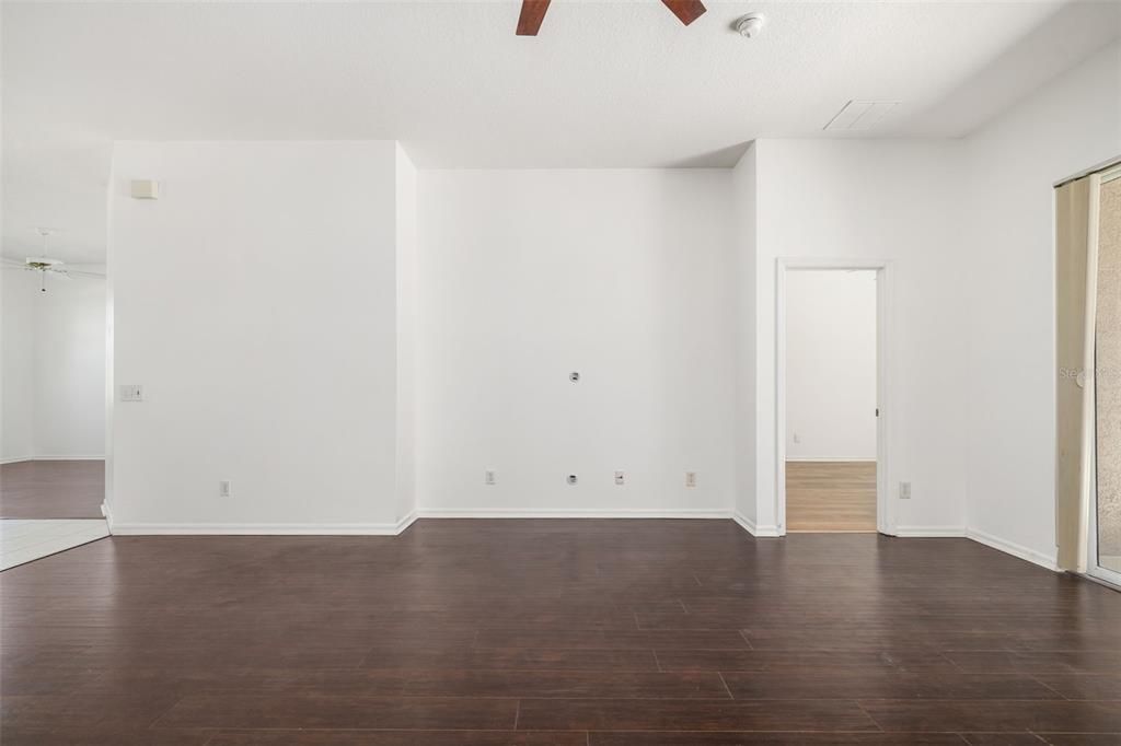 Active With Contract: $455,000 (3 beds, 2 baths, 1883 Square Feet)