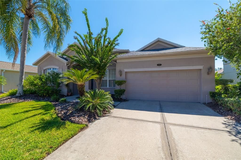 Active With Contract: $455,000 (3 beds, 2 baths, 1883 Square Feet)