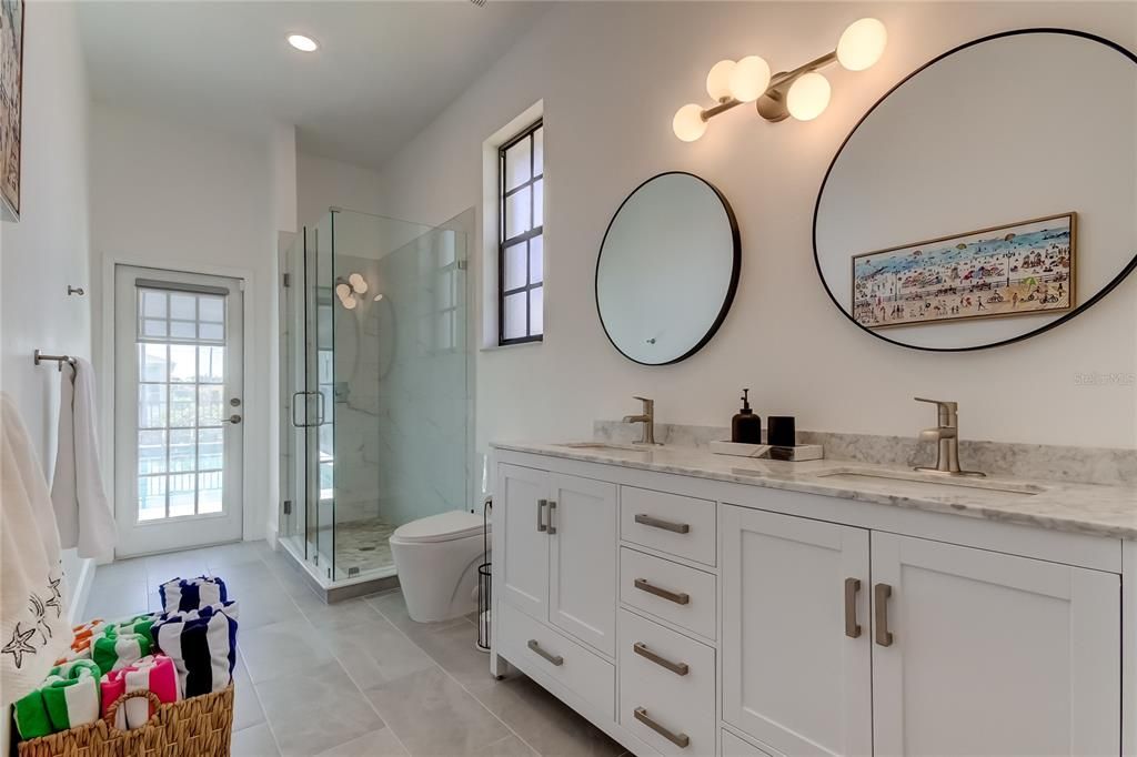 待售: $2,749,000 (4 贝兹, 3 浴室, 2995 平方英尺)