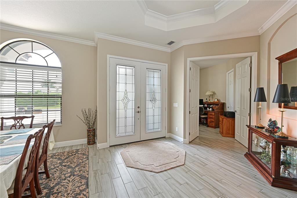 合同活跃: $759,900 (4 贝兹, 3 浴室, 3080 平方英尺)