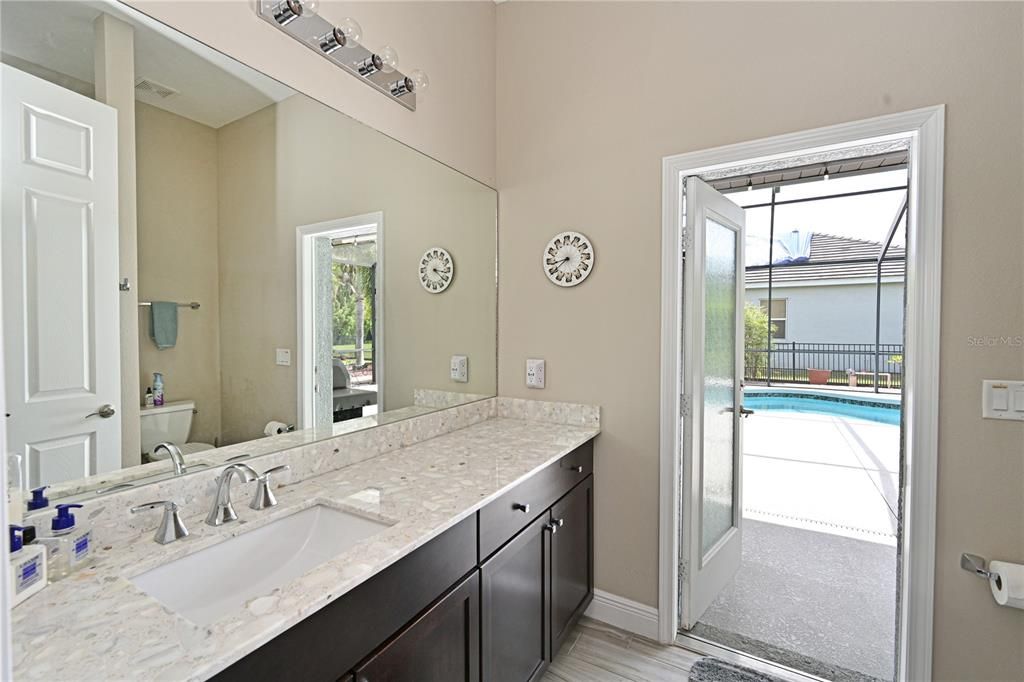 合同活跃: $759,900 (4 贝兹, 3 浴室, 3080 平方英尺)