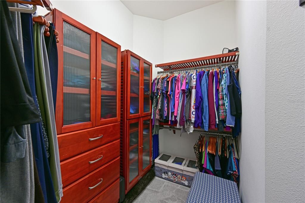 合同活跃: $759,900 (4 贝兹, 3 浴室, 3080 平方英尺)