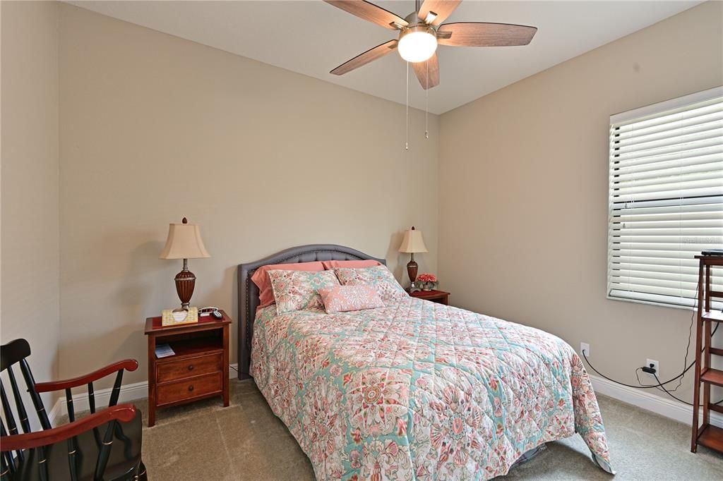 合同活跃: $759,900 (4 贝兹, 3 浴室, 3080 平方英尺)