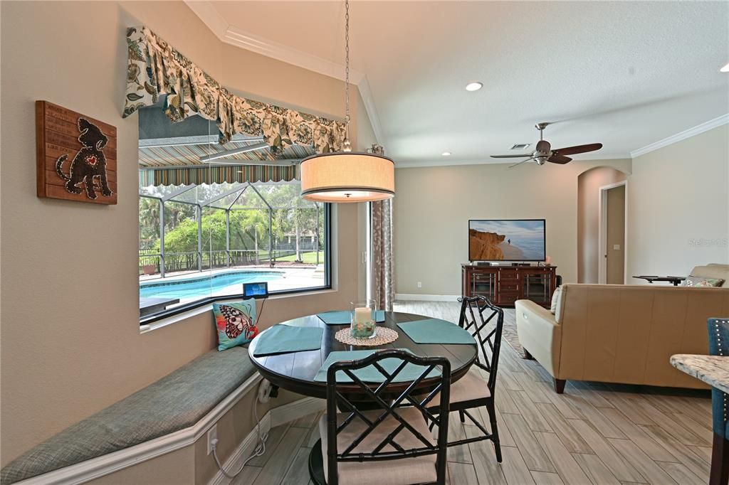 合同活跃: $759,900 (4 贝兹, 3 浴室, 3080 平方英尺)