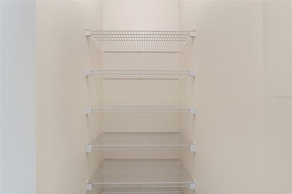 Под контрактом: $275,000 (3 спален, 2 ванн, 1683 Квадратных фут)