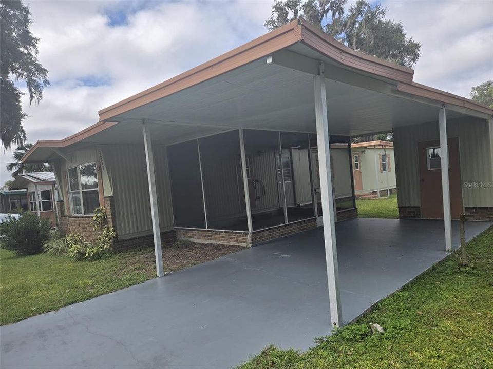 For Sale: $125,000 (2 beds, 1 baths, 784 Square Feet)