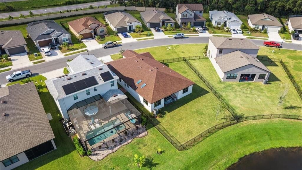 Под контрактом: $524,999 (4 спален, 3 ванн, 2207 Квадратных фут)