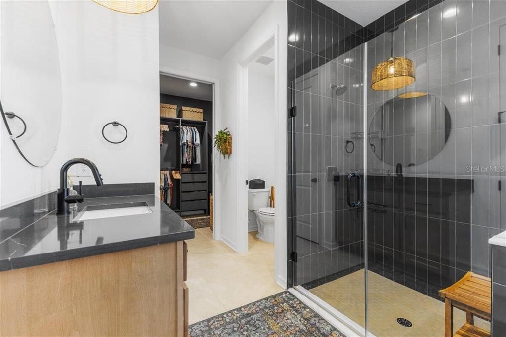 Под контрактом: $524,999 (4 спален, 3 ванн, 2207 Квадратных фут)