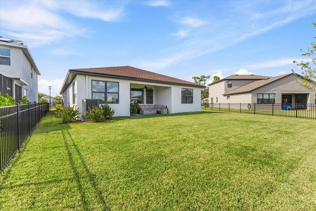 Под контрактом: $524,999 (4 спален, 3 ванн, 2207 Квадратных фут)