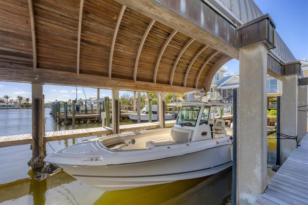 待售: $7,295,000 (4 贝兹, 4 浴室, 1718 平方英尺)